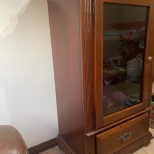 Mueble Marca Dixi madera de chapa de encino